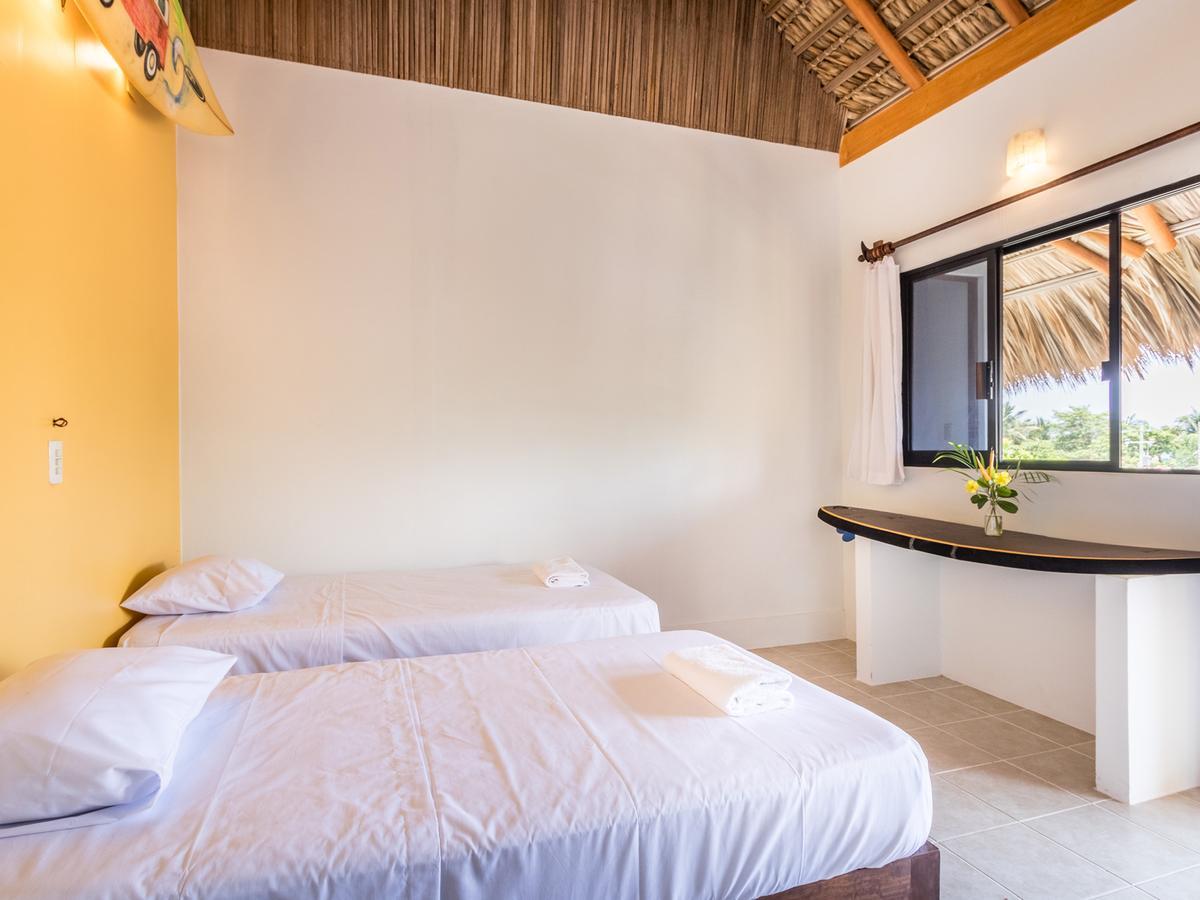 Experiencia Surf Camp Pansiyon Brisas de Zicatela Dış mekan fotoğraf