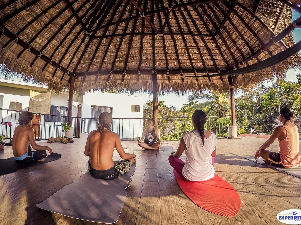 Experiencia Surf Camp Pansiyon Brisas de Zicatela Dış mekan fotoğraf
