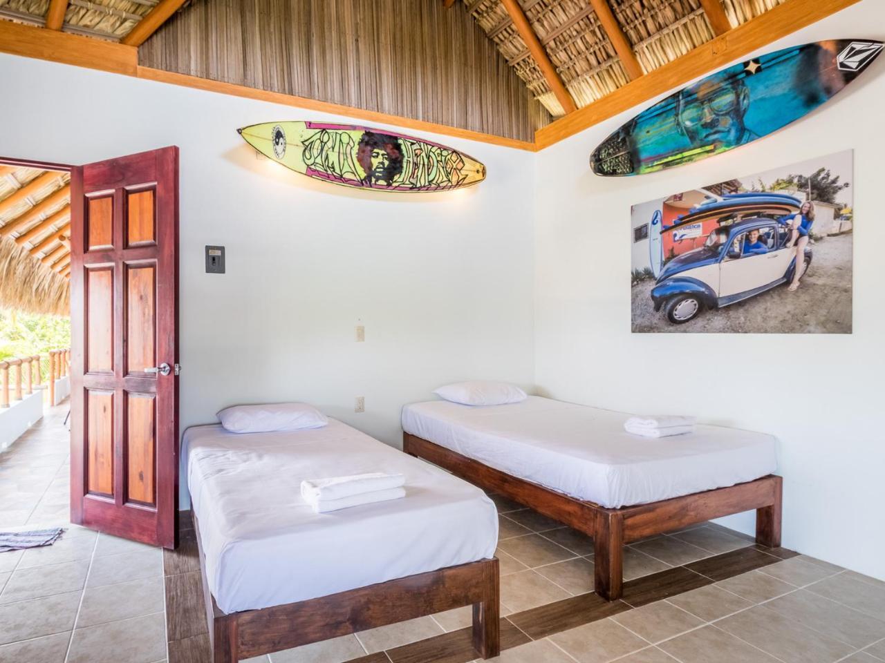 Experiencia Surf Camp Pansiyon Brisas de Zicatela Dış mekan fotoğraf